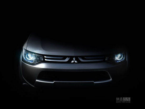 百公里僅1.7升 三菱將發布全新混動SUV