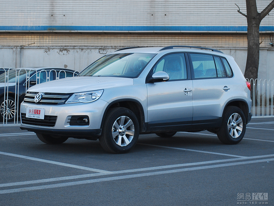 ;^ 2012 1.8T AT<A href=../../auto/lufeng/fengshang.html TARGET=_blank><u><font color=#0000FF>L</font></u></a>