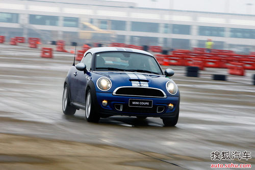 MINI COUPE (sh) D DƬ