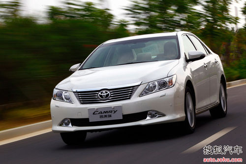 <A href=../../auto/Toyota/ TARGET=_blank><u><font color=#0000FF>豐田</font></u></a>[<A href=../../auto/Toyota/price.html TARGET=_blank><u><font color=#999999  class=unnamed1>報價</font></u></a> <A href=../../auto/Toyota/pic.html TARGET=_blank><u><font color=#999999  class=unnamed1>圖片</font></u></a> <A href=../../auto/Toyota/4S.html TARGET=_blank><u><font color=#999999  class=unnamed1>4S店</font></u></a> <A href=../../auto/Toyota/news.html TARGET=_blank><u><font color=#999999  class=unnamed1>新聞</font></u></a>]  凱美瑞 實拍 評測 圖片