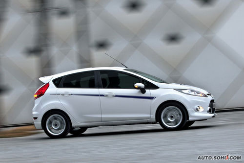 <A href=../../auto/Ford/ TARGET=_blank><u><font color=#0000FF>福特</font></u></a><font color=#cccccc  class=unnamed1>[<A href=../../auto/Ford/price.html TARGET=_blank><u><font color=#cccccc >報價</font></u></a> <A href=../../auto/Ford/4S.html TARGET=_blank><u><font color=#cccccc >4S店</font></u></a>]</font> 嘉年華兩廂 壁紙 官方 圖片