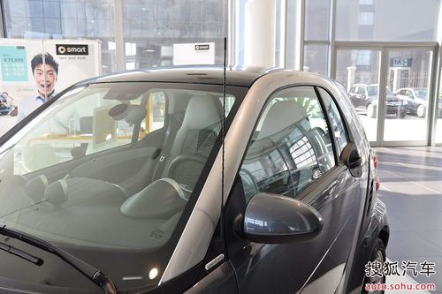 smart fortwo  ^ DƬ