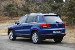  Tiguan  ^ DƬ