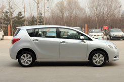 ȫҶ 10f7MPV܇e