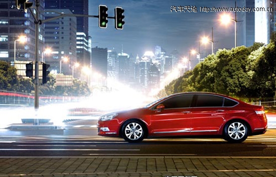 25萬元的
取舍 四款商務(wù)大氣中型車推舉