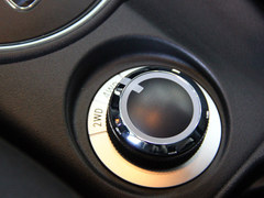 Tײ Ŀ25fSUV܇]