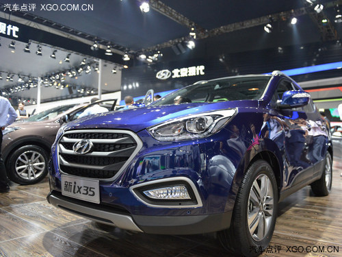 ֌ 32.0LSUV܇]