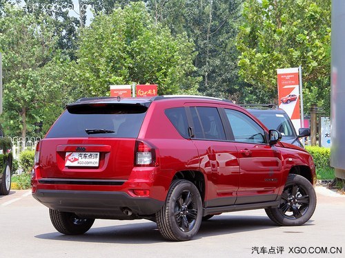 ֌ 32.0LSUV܇]