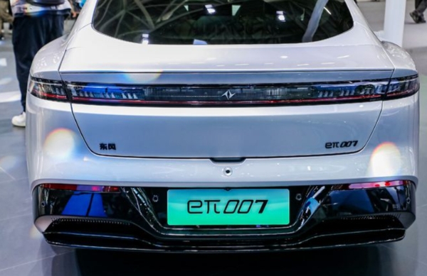 /̶ |Le 007ϰ