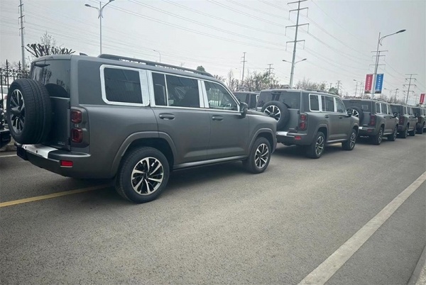 全新哈弗H9實車圖曝光 搭載2.0T汽油及2.4T柴油