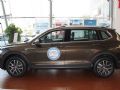 ;^L 2017  330TSI Ԅ(dng)(q)m_D6