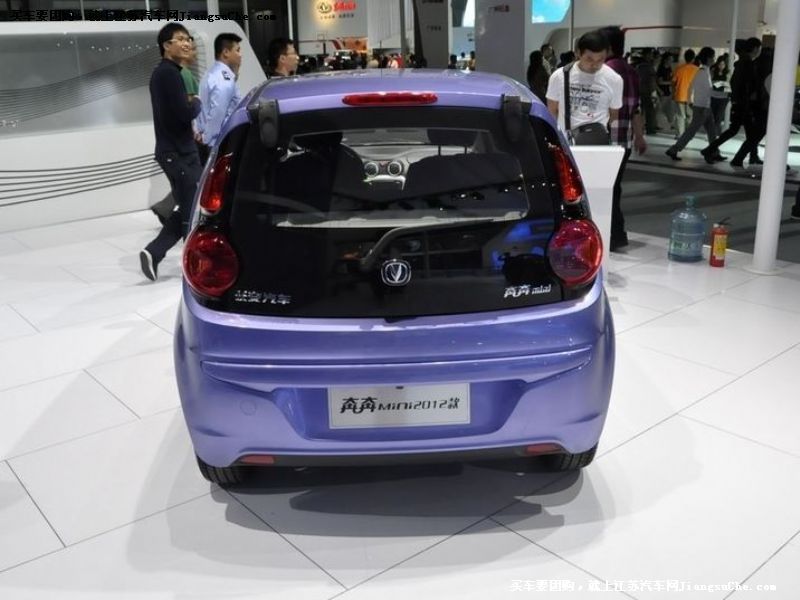 奔奔MINI
車身外觀第7張
點擊查看下一張清晰大圖