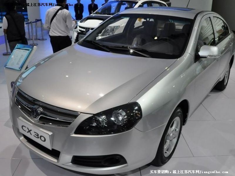 長安CX30
車身外觀第7張
點擊查看下一張清晰大圖