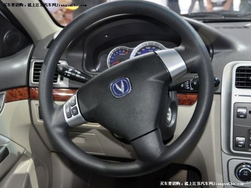 長安CX30
中控方向盤第7張
點擊查看下一張清晰大圖