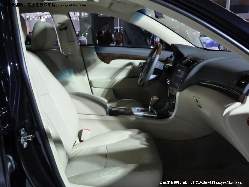 華泰B11
車廂座椅第7張
點擊查看下一張清晰大圖
