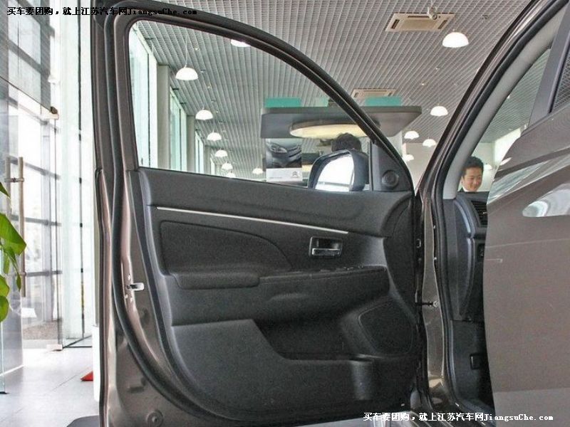 雪鐵龍C4Aircross
車廂座椅第7張
點擊查看下一張清晰大圖