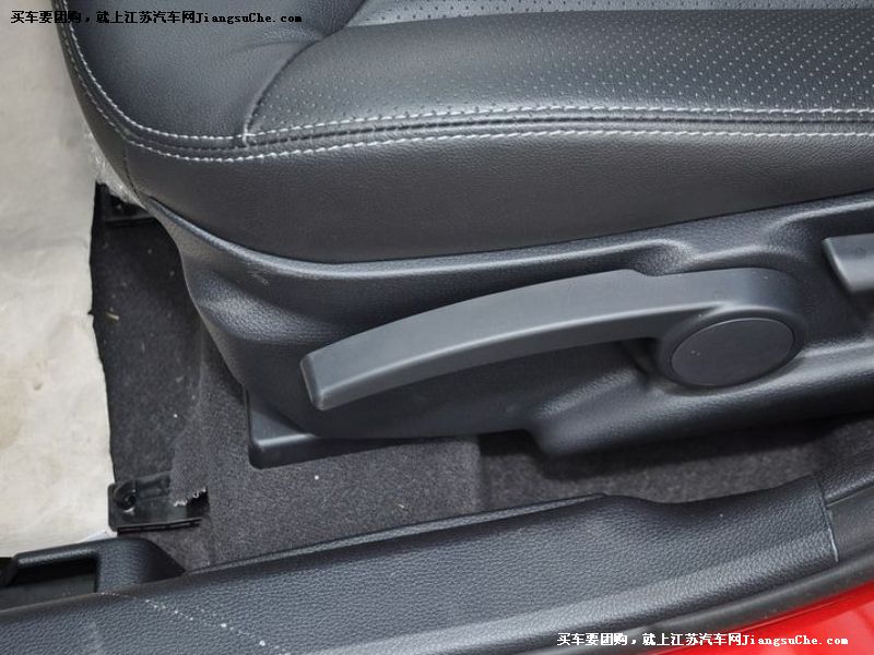 V6菱仕
車廂座椅第7張
點擊查看下一張清晰大圖