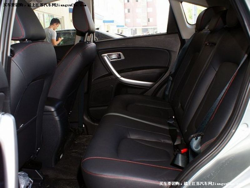 奔騰X80
車廂座椅第7張
點擊查看下一張清晰大圖