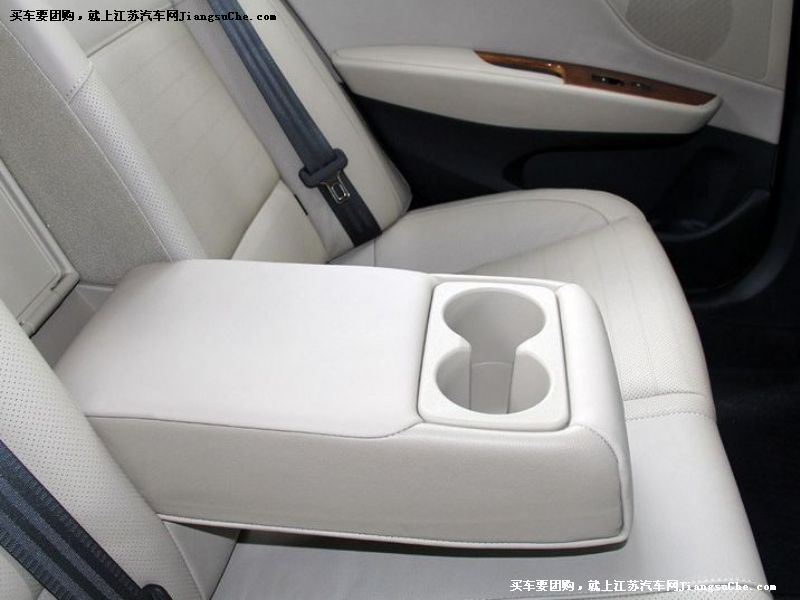 名圖
車廂座椅第7張
點擊查看下一張清晰大圖