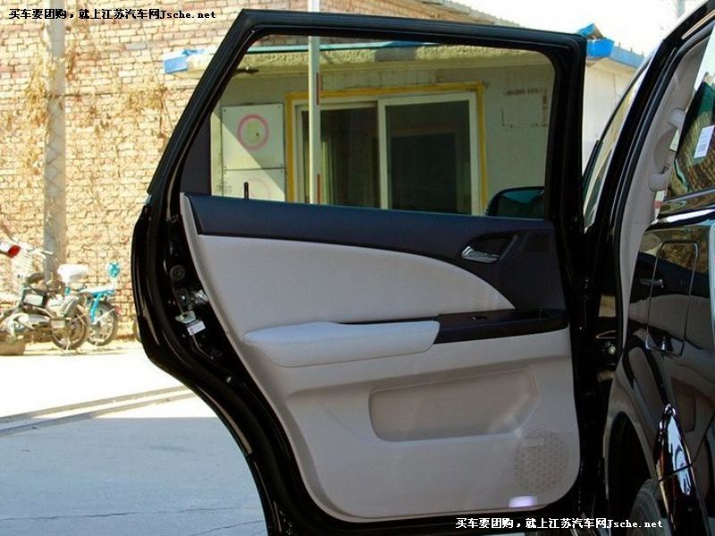 比亞迪e6
車廂座椅第7張
點(diǎn)擊查看下一張清晰大圖