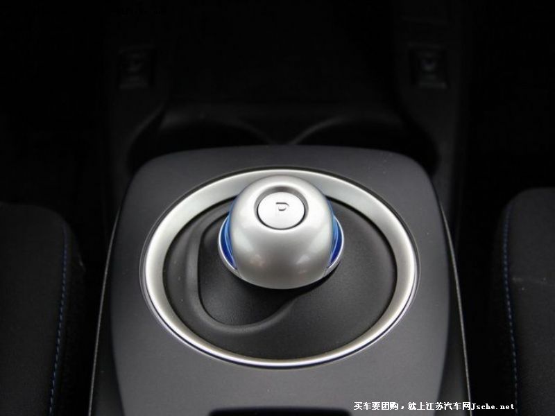 晨風(fēng)
中控方向盤第7張
點(diǎn)擊查看下一張清晰大圖
