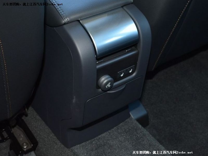 沃爾沃XC60
車廂座椅第7張
點擊查看下一張清晰大圖