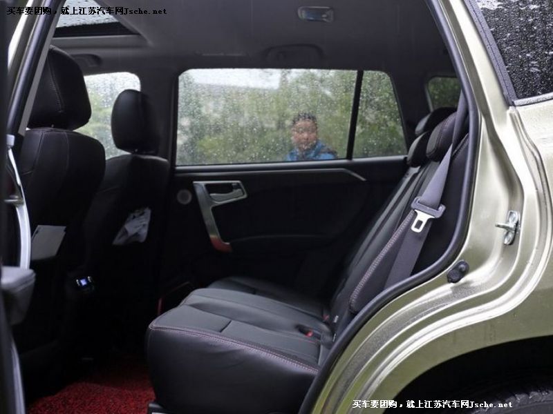 豪情SUV
車廂座椅第7張
點擊查看下一張清晰大圖