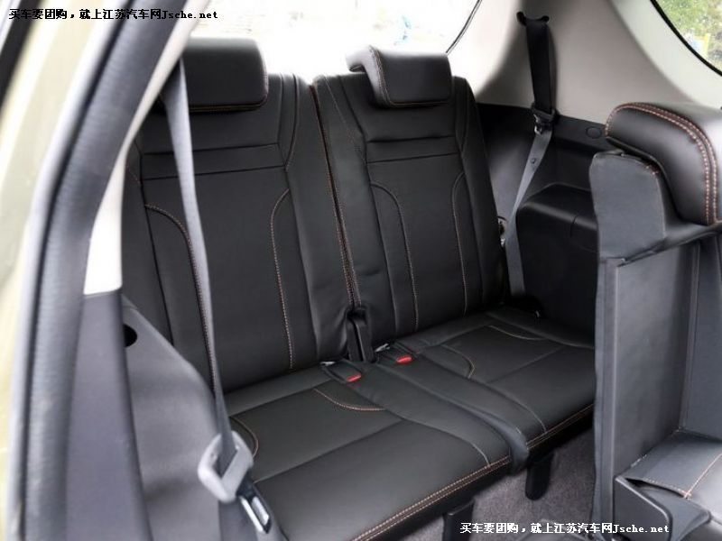 豪情SUV
車廂座椅第7張
點擊查看下一張清晰大圖