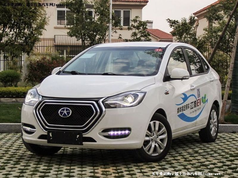 江淮iEV
車身外觀第7張
點擊查看下一張清晰大圖