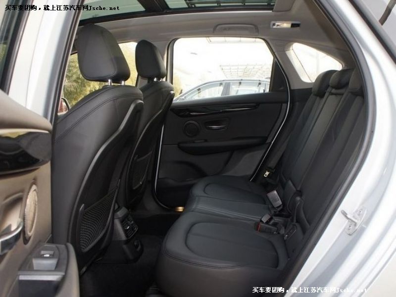 寶馬2系運動旅行車
車廂座椅第7張
點擊查看下一張清晰大圖