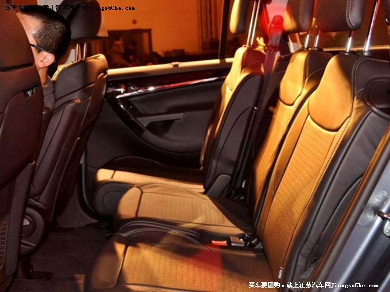 大C4畢加索
車廂座椅第7張
點擊查看下一張清晰大圖