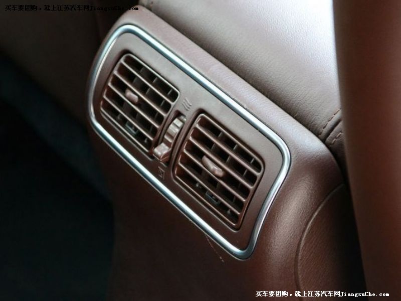 英菲尼迪EX
車廂座椅第7張
點擊查看下一張清晰大圖