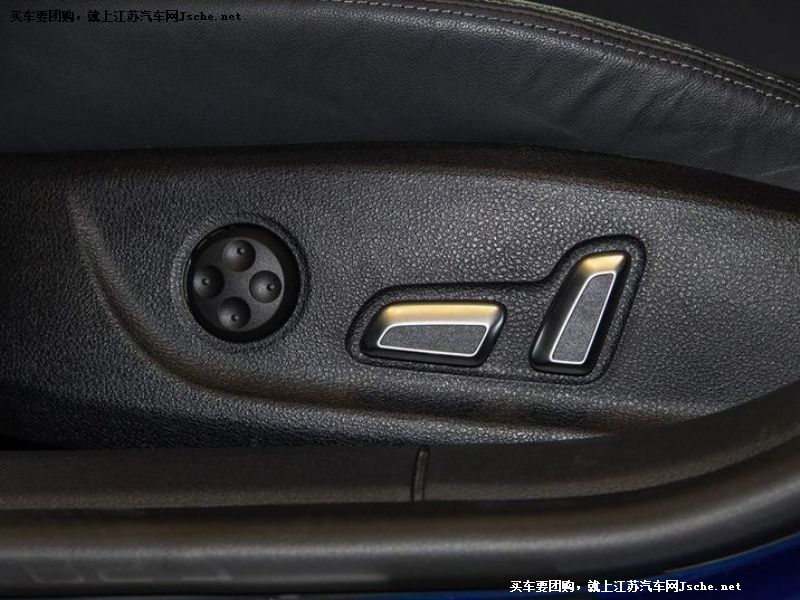 奧迪RS7
車廂座椅第7張
點擊查看下一張清晰大圖