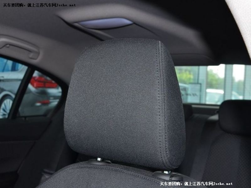 寶馬1系
車廂座椅第7張
點擊查看下一張清晰大圖