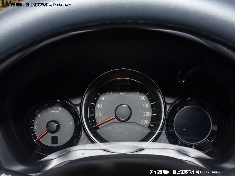 本田XR-V
中控方向盤第7張
點擊查看下一張清晰大圖