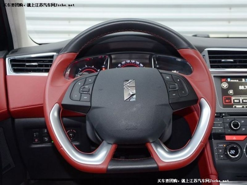 DS 4S
中控方向盤第7張
點擊查看下一張清晰大圖