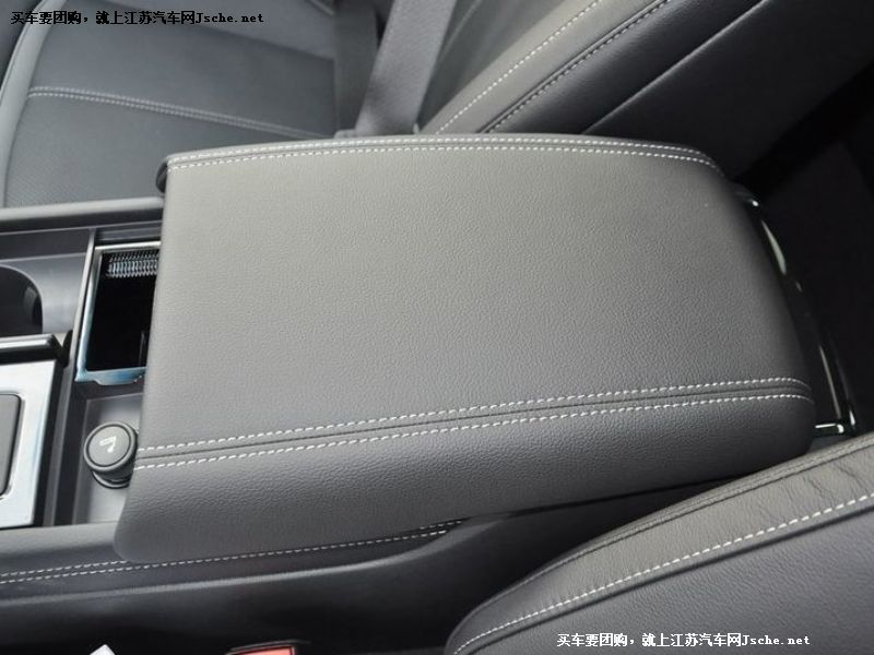 金牛座
車廂座椅第7張
點擊查看下一張清晰大圖