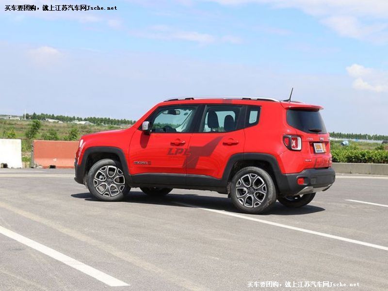 自由俠
車身外觀第7張
點(diǎn)擊查看下一張清晰大圖