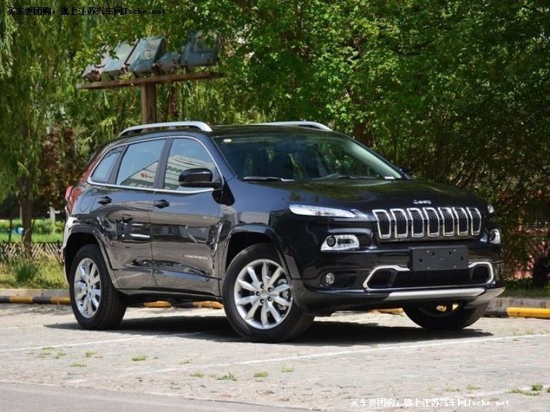 自由光
車身外觀第7張
點擊查看下一張清晰大圖