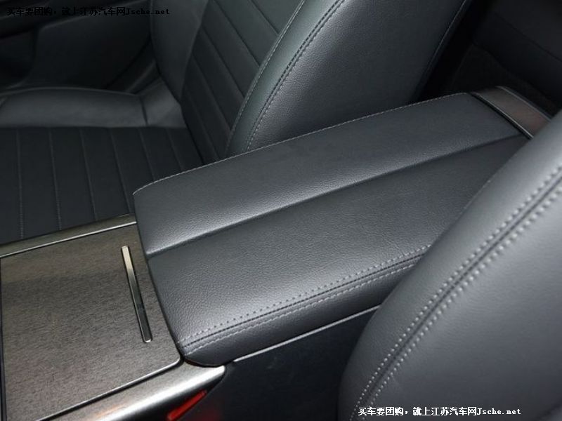 雪鐵龍C6
車廂座椅第7張
點擊查看下一張清晰大圖