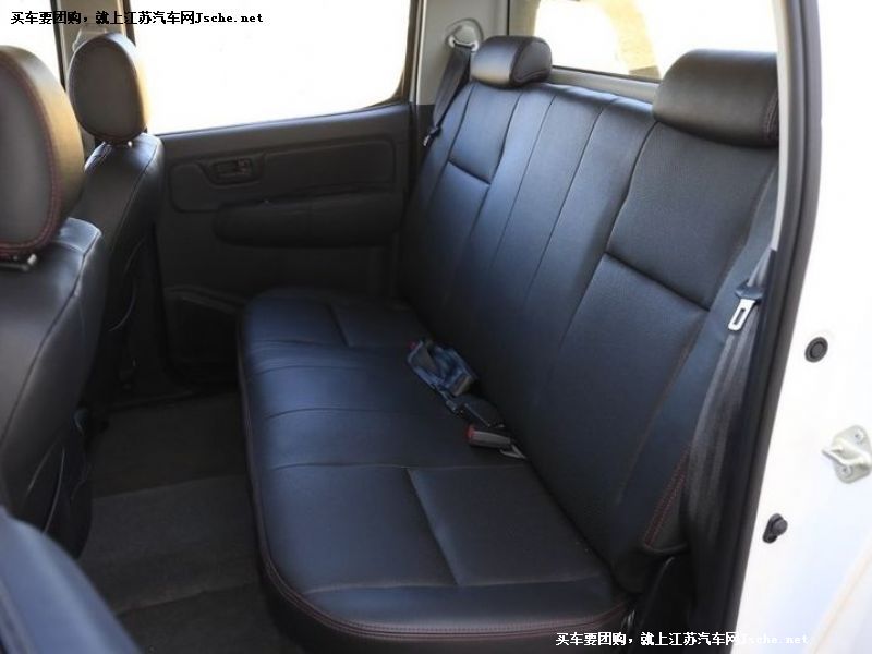 獵豹CT7
車廂座椅第7張
點擊查看下一張清晰大圖