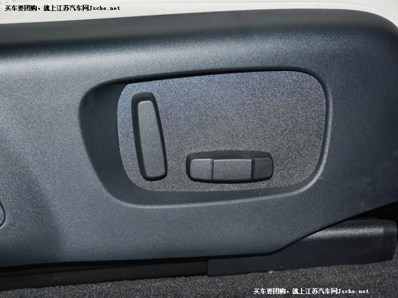 攬勝星脈
車廂座椅第7張
點擊查看下一張清晰大圖