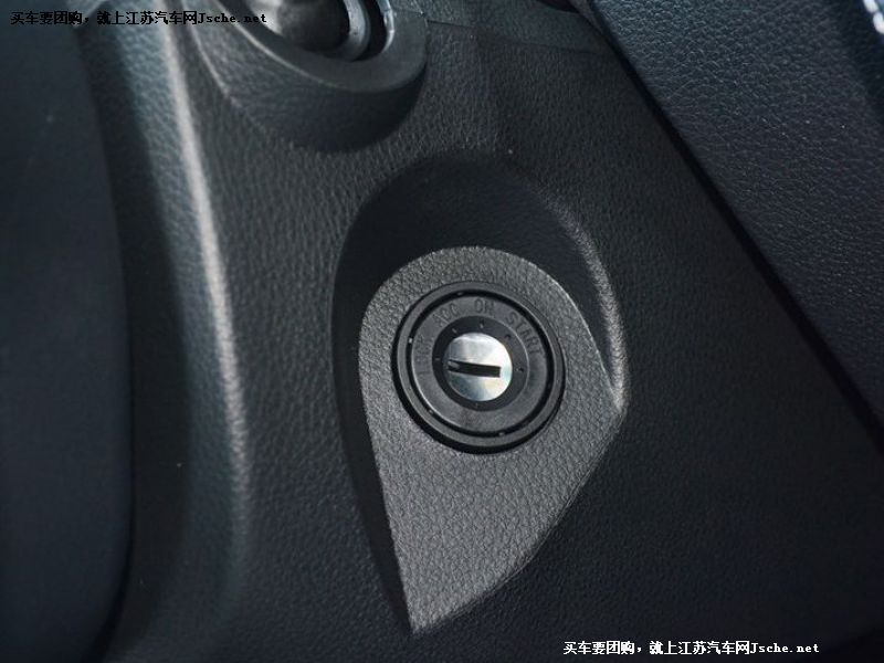 優6 SUV
中控方向盤第7張
點擊查看下一張清晰大圖