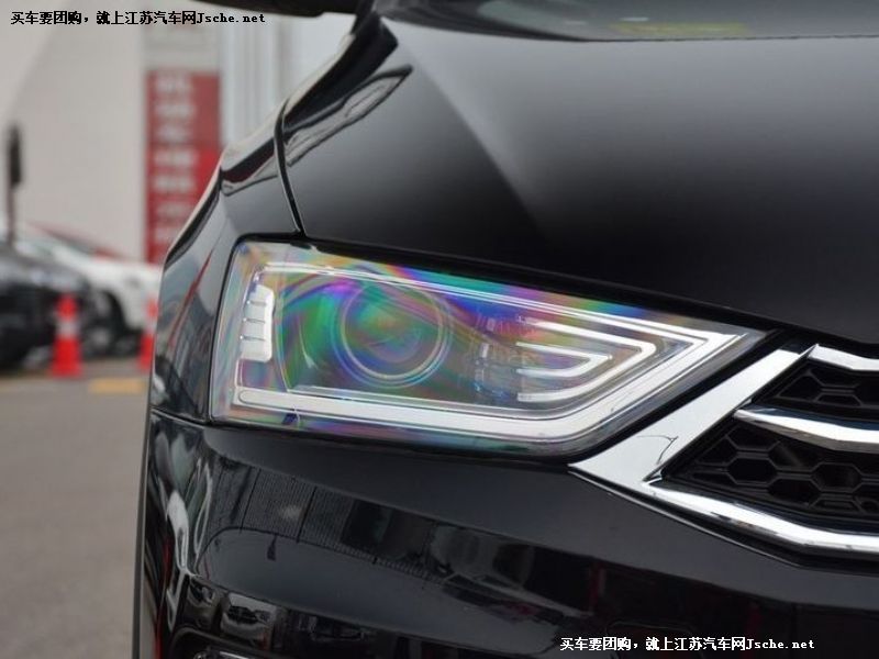 眾泰SR7
其它與改裝第7張
點(diǎn)擊查看下一張清晰大圖
