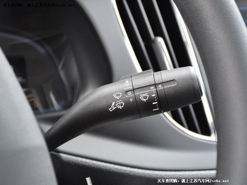 榮威360
中控方向盤第7張
點(diǎn)擊查看下一張清晰大圖
