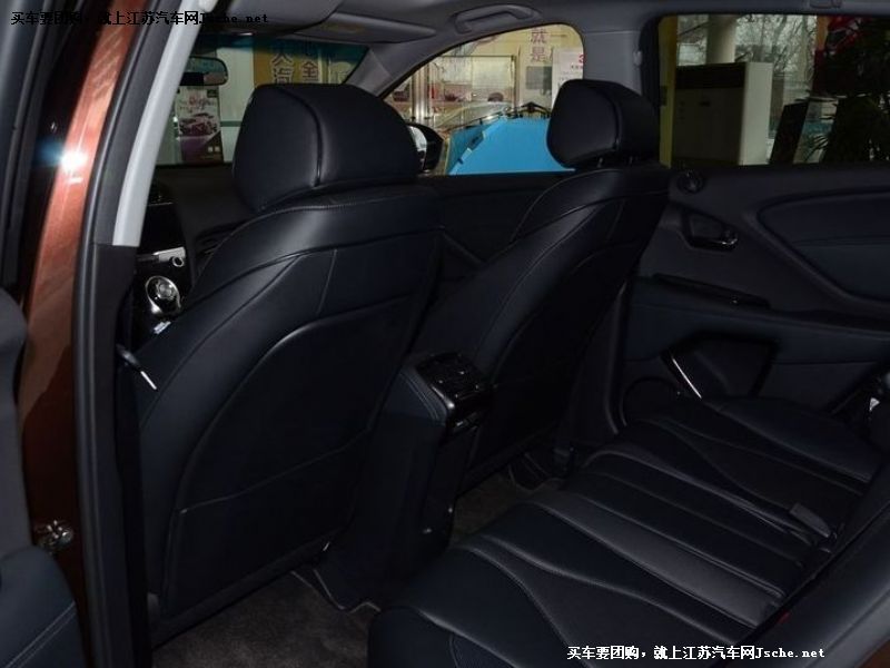 謳歌CDX
車廂座椅第7張
點擊查看下一張清晰大圖