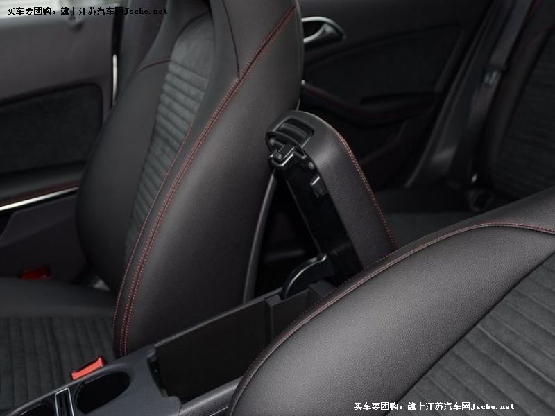 奔馳CLA級
車廂座椅第7張
點擊查看下一張清晰大圖