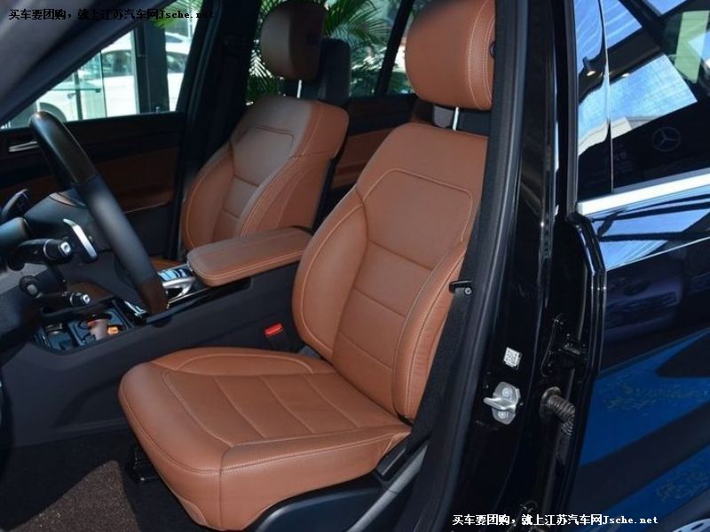 奔馳GLS
車廂座椅第7張
點擊查看下一張清晰大圖