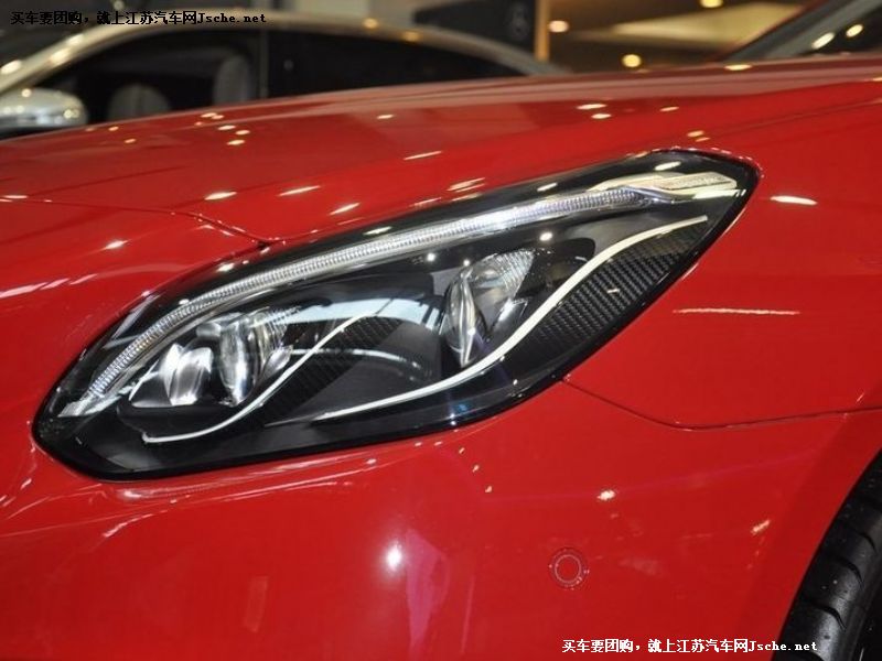 奔馳SLC
車廂座椅第7張
點擊查看下一張清晰大圖