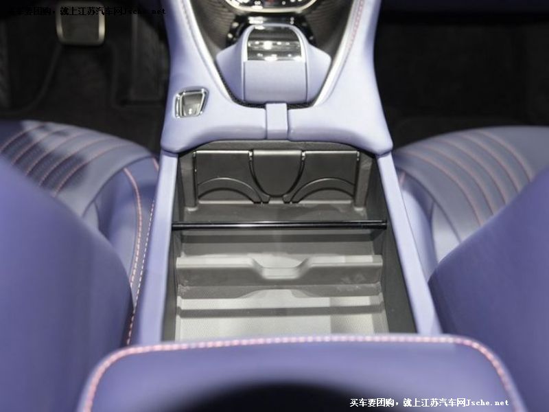 阿斯頓·馬丁DB11
其它與改裝第7張
點擊查看下一張清晰大圖